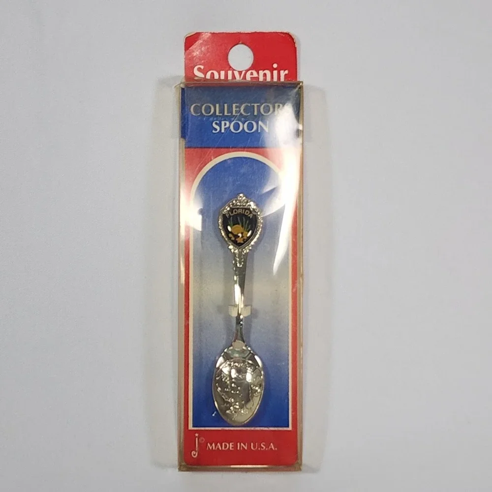 12 Souvenir Spoons Multiple City States NY NV FL Canada Custer House Dakota Terr